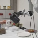 Robot pha cà phê mở đường cho thế hệ máy móc ứng dụng AI thế hệ mới